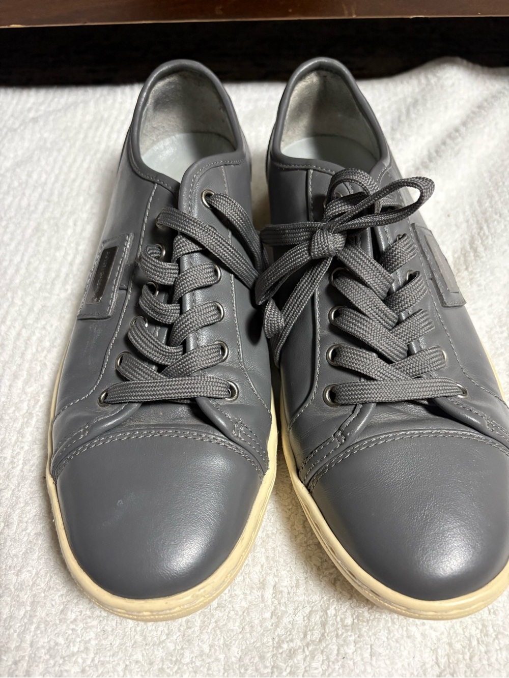 Dolce & Gabbana Gray Leather Low-Top Sneakers